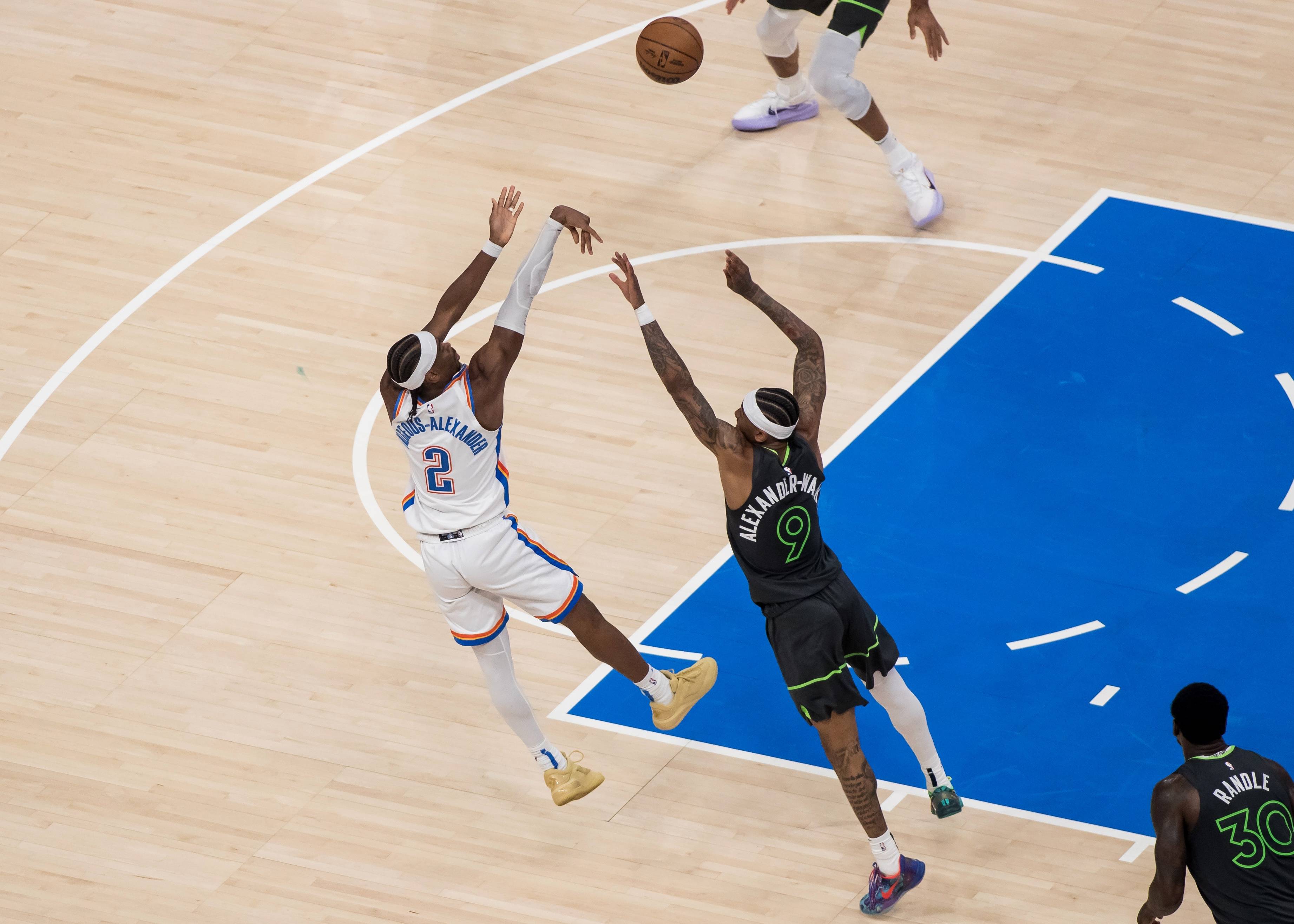 森林狼队努力调整备战下场比赛的简单介绍