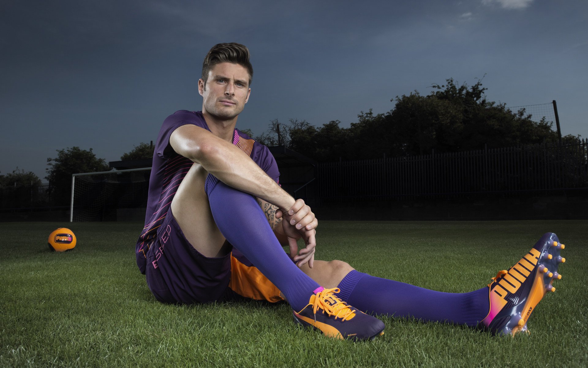 拜仁血拼加拿大，萨拉赫成为关键先生的战术革命