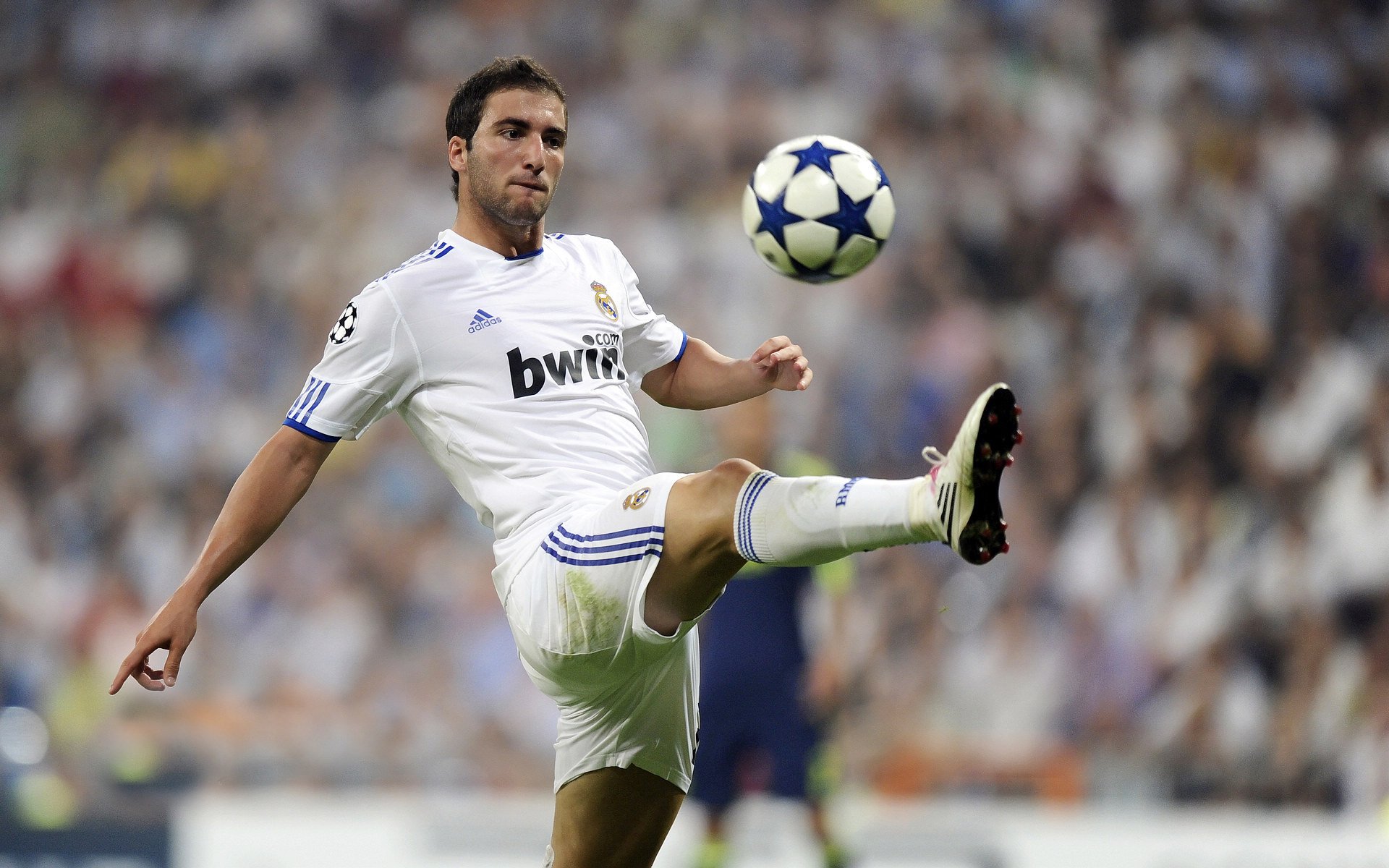 库尔图瓦统治全场，德国战车如何强行终结比利时黄金一代