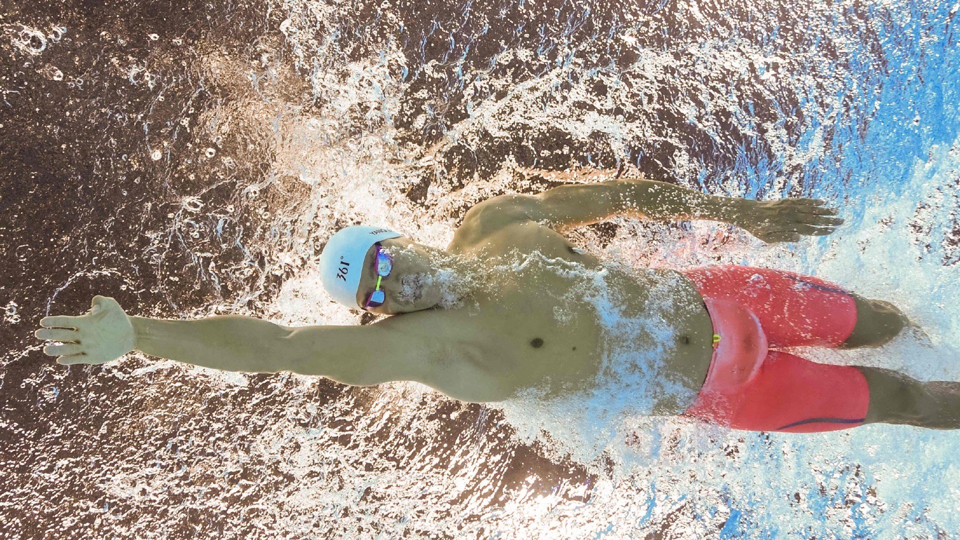 威廉姆斯逆转梅赛德斯，维斯塔潘高光表现改写F1格局