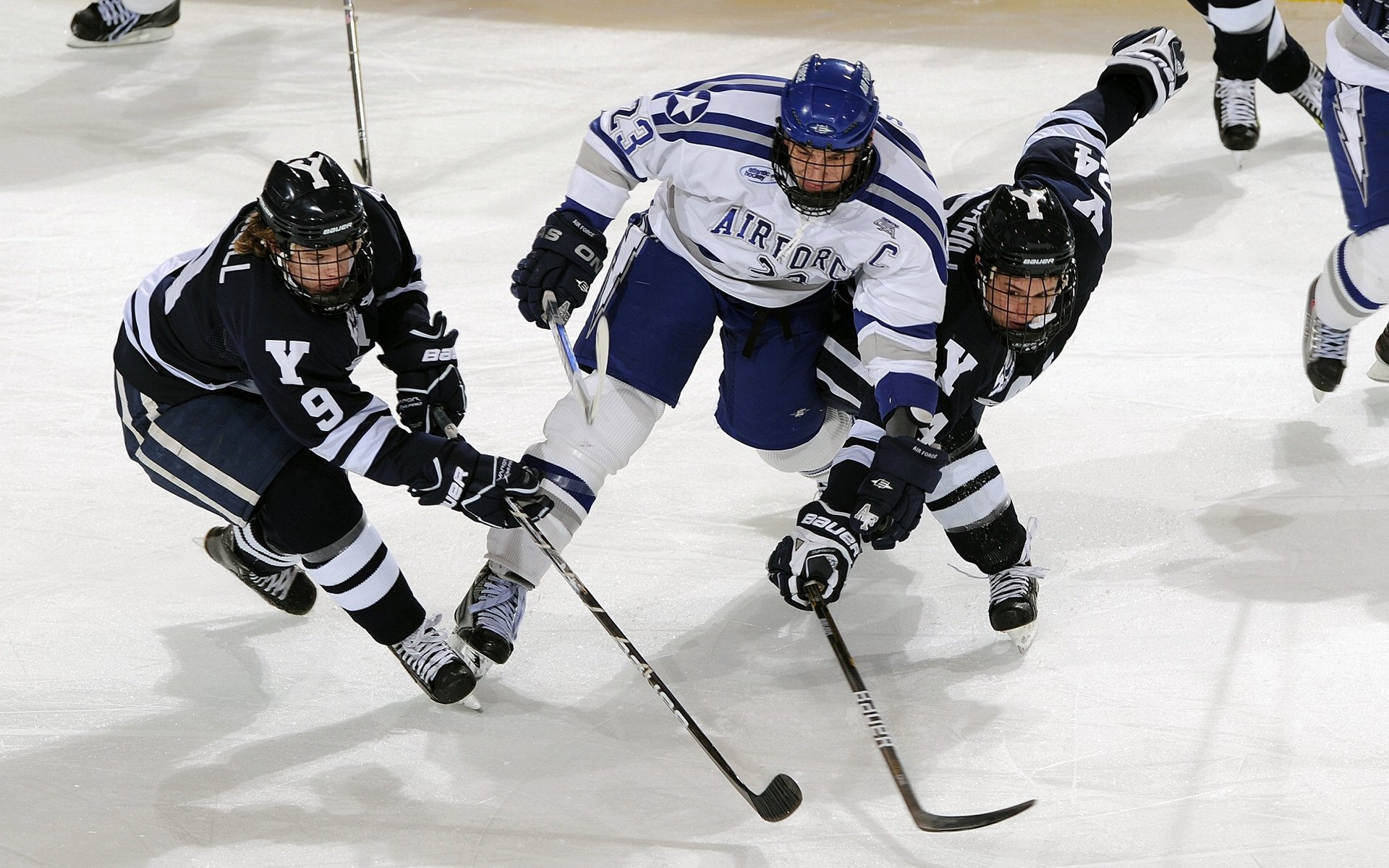 拉沃尔杯完胜温网？梅德韦杰夫刷新纪录背后的网球新叙事